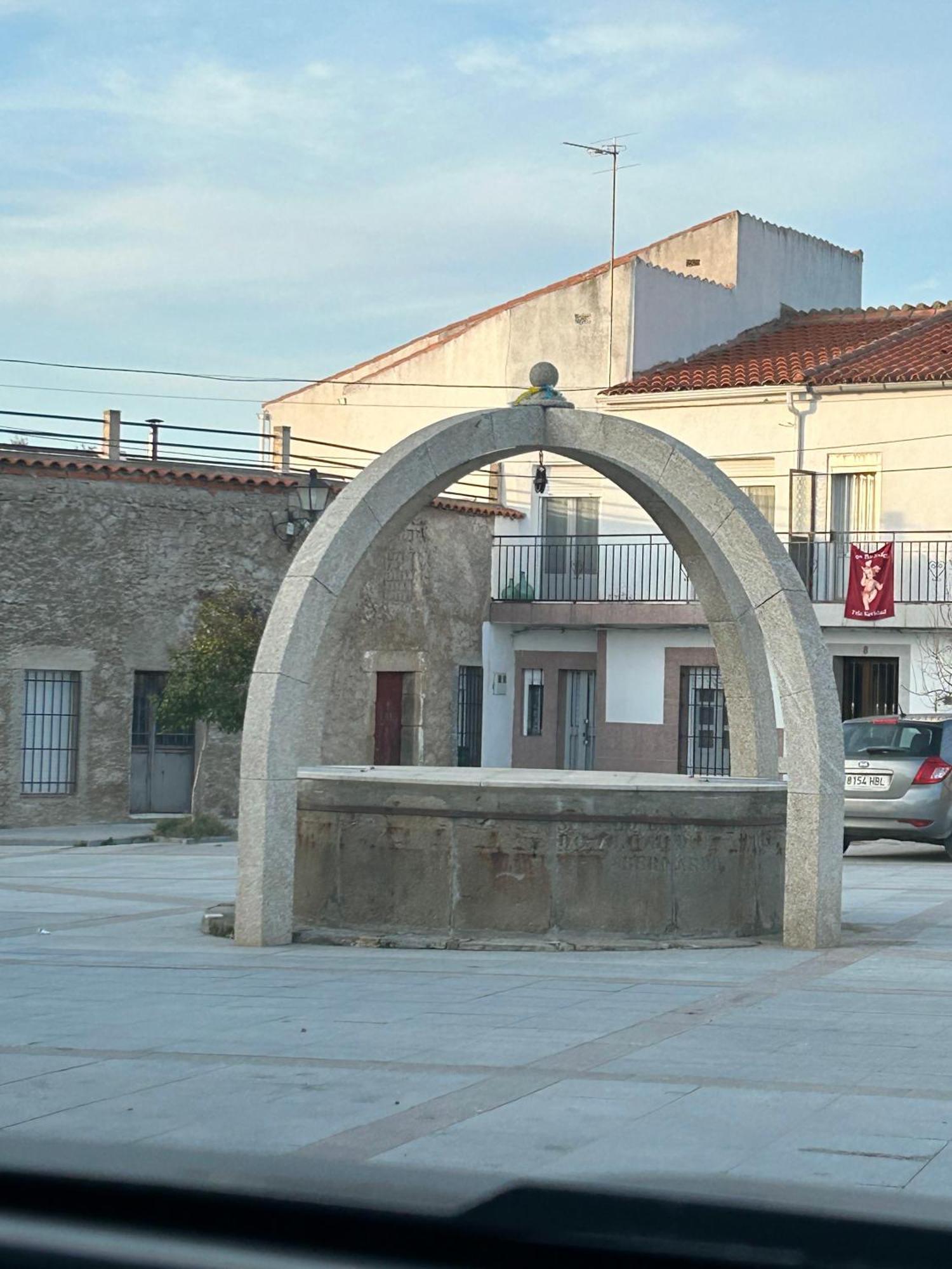 Casa Rural La Manzanilla Salvatierra de Santiago Экстерьер фото