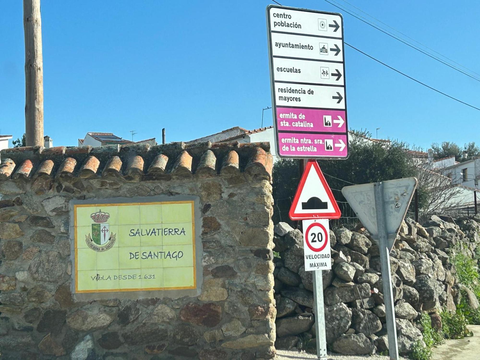 Casa Rural La Manzanilla Salvatierra de Santiago Экстерьер фото